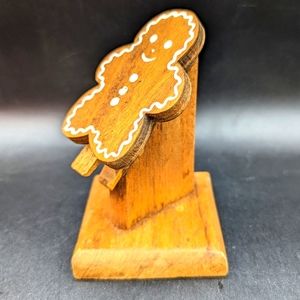 Vintage Wooden Recipe Card Holder Clip Gingerbread Man